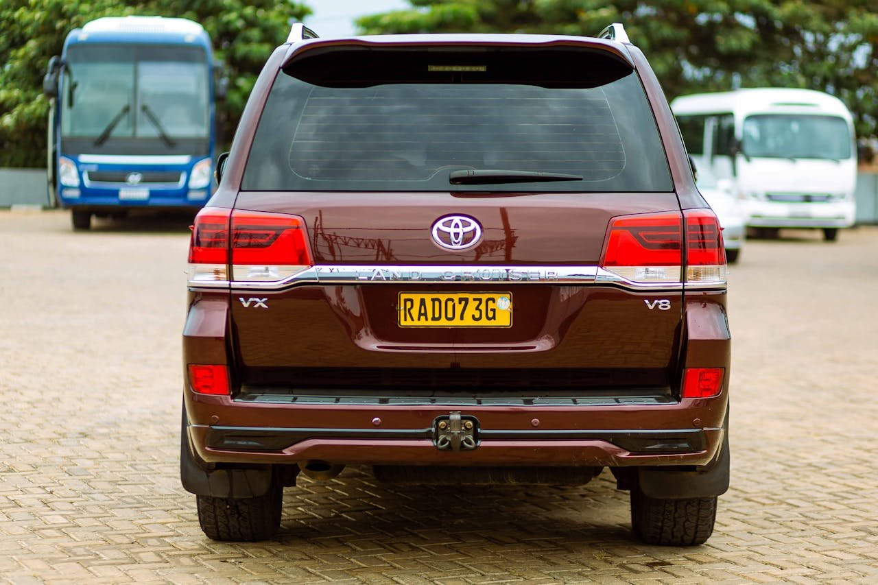 Toyota Land Cruiser V8-LC 200 - SERVICE A KITS